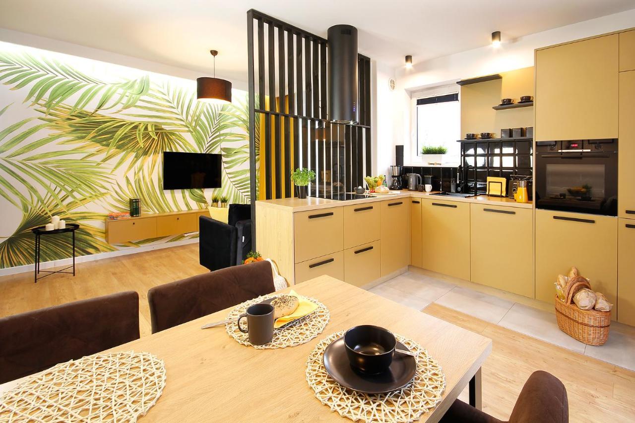 W&K Apartments - Gold Suite - Faktura Vat, Parking Кошалин Екстериор снимка