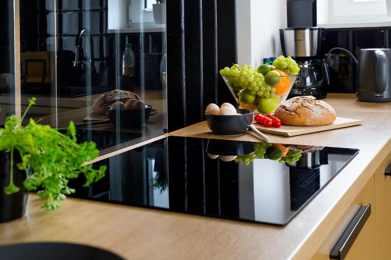 W&K Apartments - Gold Suite - Faktura Vat, Parking Кошалин Екстериор снимка