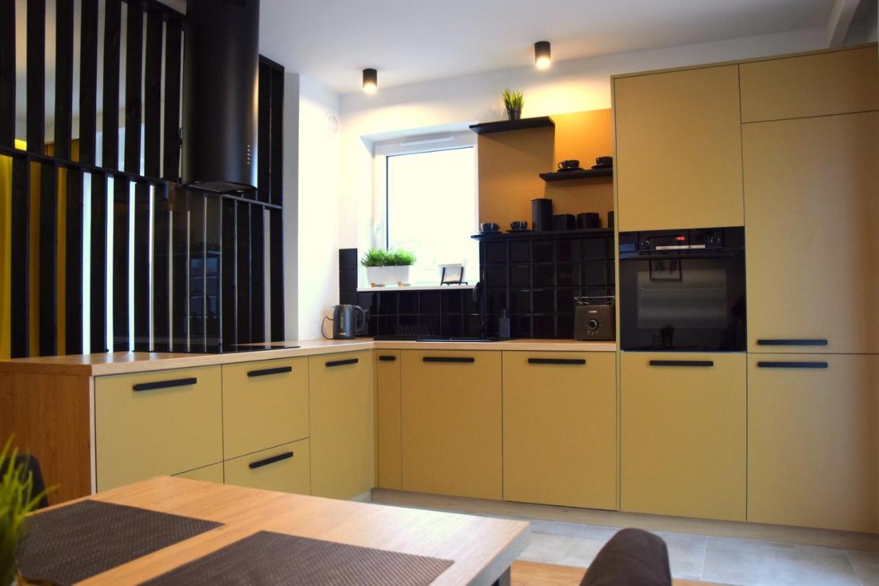 W&K Apartments - Gold Suite - Faktura Vat, Parking Кошалин Екстериор снимка