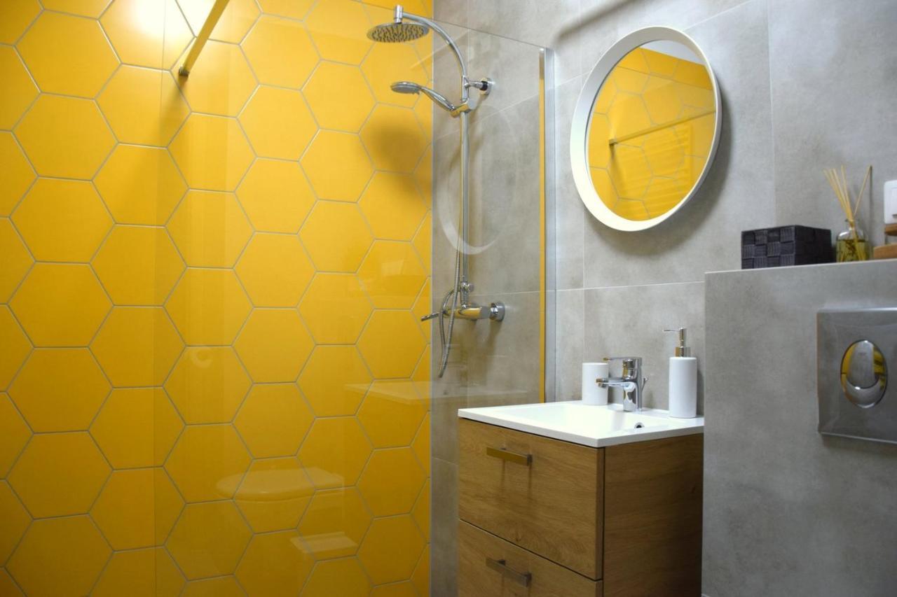 W&K Apartments - Gold Suite - Faktura Vat, Parking Кошалин Екстериор снимка